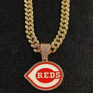 Cincinnati Reds 20 Inch Necklace Pendant Cuban Chain MLB Baseball Jewelry